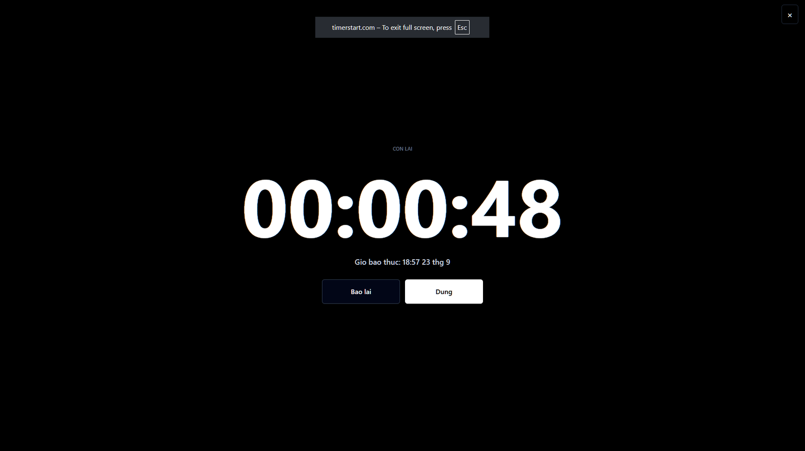 Báo thức online đang bật trên máy tính, hiển thị thời gian còn lại